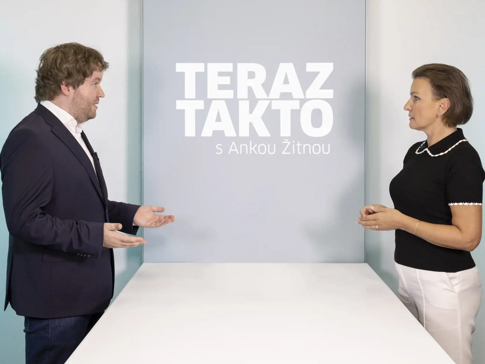 Ábel Ravasz, sociológ a politik v relaci Teraz takto, ktorú moderuje Anka Žitná Lučaiová.