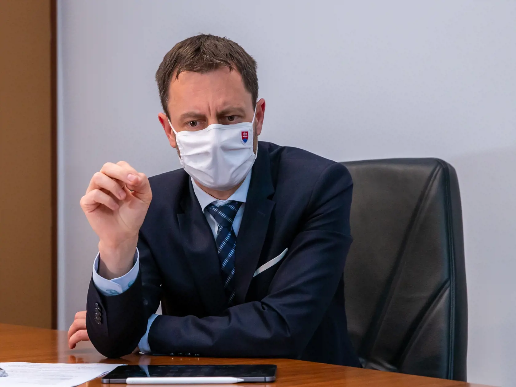 Na snímke je Eduard Heger minister financií Slovenskej republiky. 