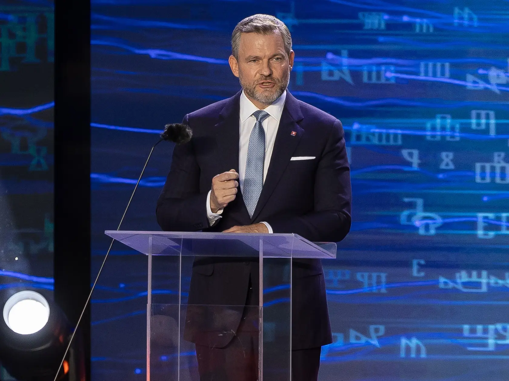 Peter Pellegrini počas príhovoru na hrade Devín.
