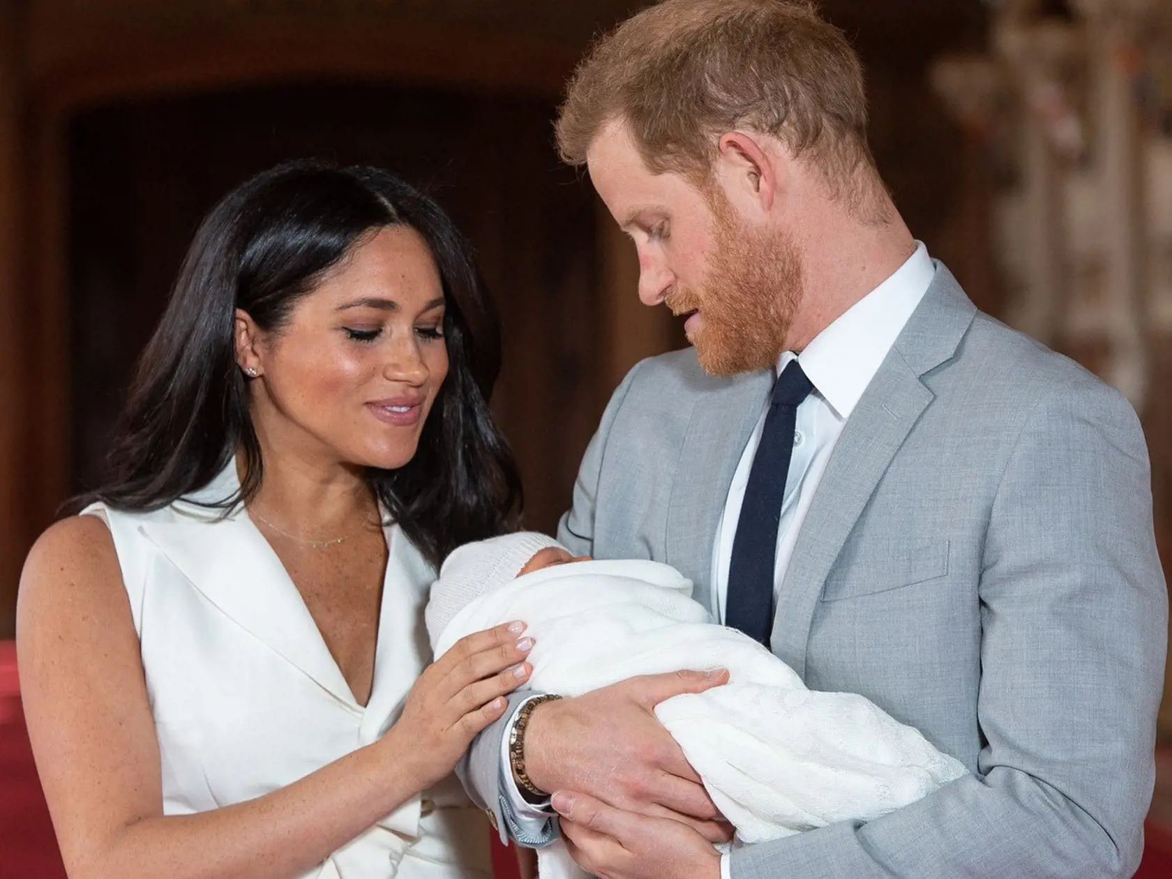 Meghan a princ Harry dali synovi netradičné meno- Archie Harrison.