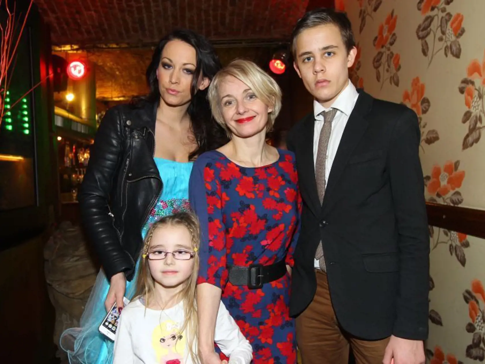 So svojimi deťmi na premiére filmu Babovřesky.