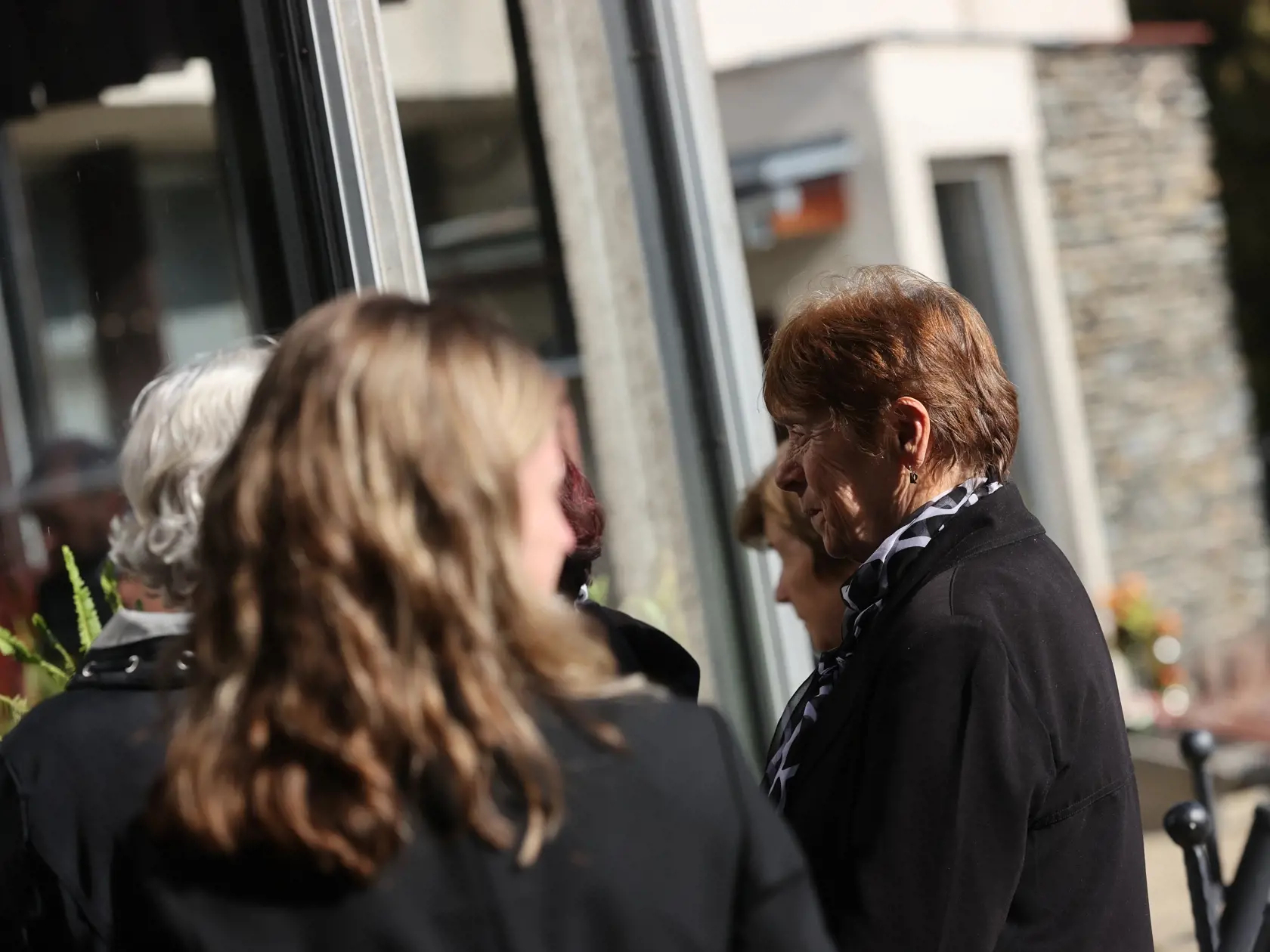 V Spišskej Novej Vsi na miestnom cintoríne sa dnes (7.10.) sa dnes koná posledná rozlúčka s Natáliou Hamrákovou. Iba 19-ročná študentka práva bola jednou z obetí tragickej nehody na Zochovej v Bratislave.