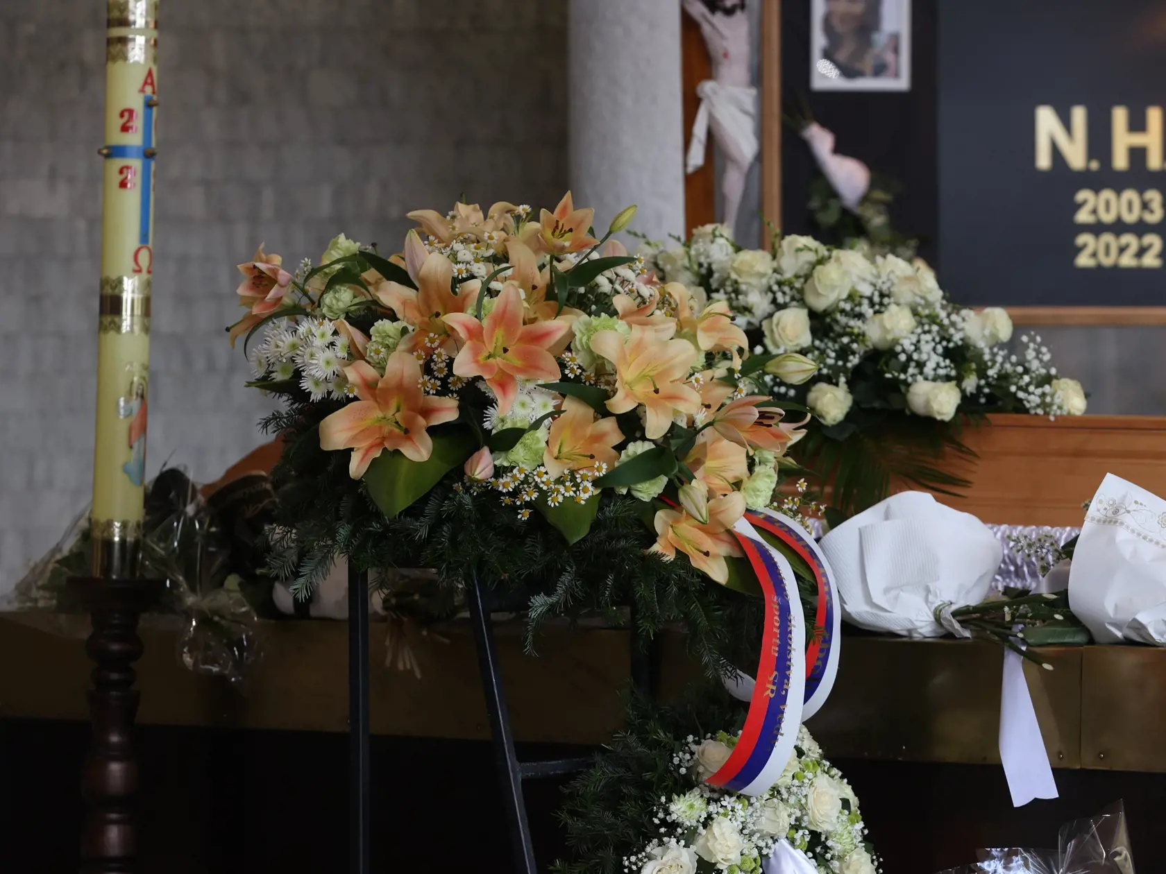 V Spišskej Novej Vsi na miestnom cintoríne sa dnes (7.10.) bude konať posledná rozlúčka s Natáliou Hamrákovou. Iba 19-ročná študentka práva bola jednou z obetí tragickej nehody na Zochovej v Bratislave.