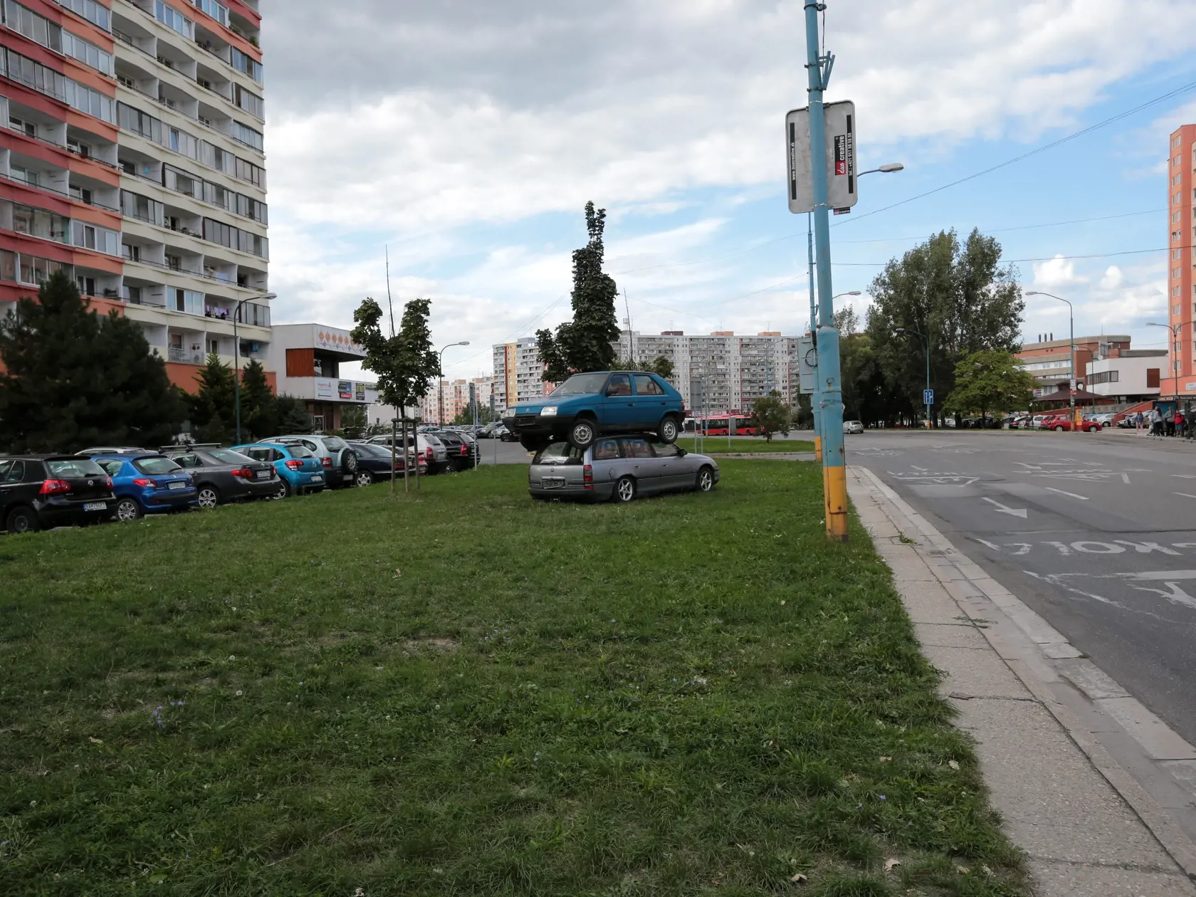Podľa prokuratúry akýkoľvek systém rezidentského parkovania je podľa súčasnej platnej právnej úpravy možné prijať a prevádzkovať len prostredníctvom všeobecne záväzného nariadenia