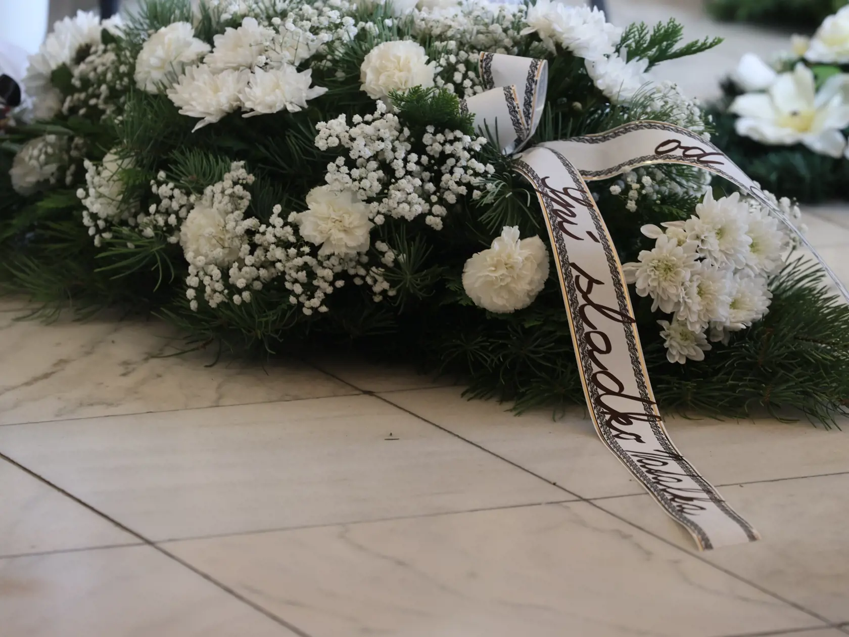 Na pohreb sa dostavilo aj mnoho mladých ľudí. Prihovárali sa aj bývalý spolužiaci Natálie strednej školy.