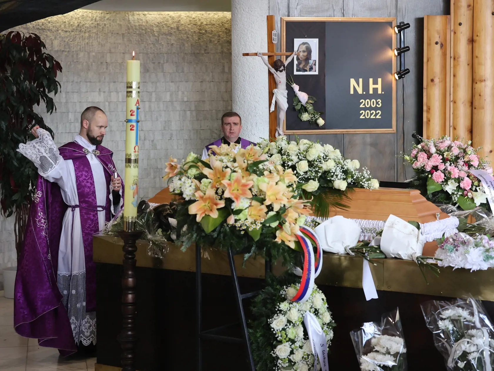 Pohreb Natálie Hamrákovej, ktorá zomrela pri nehode na Zochovej ulici v Bratislave.