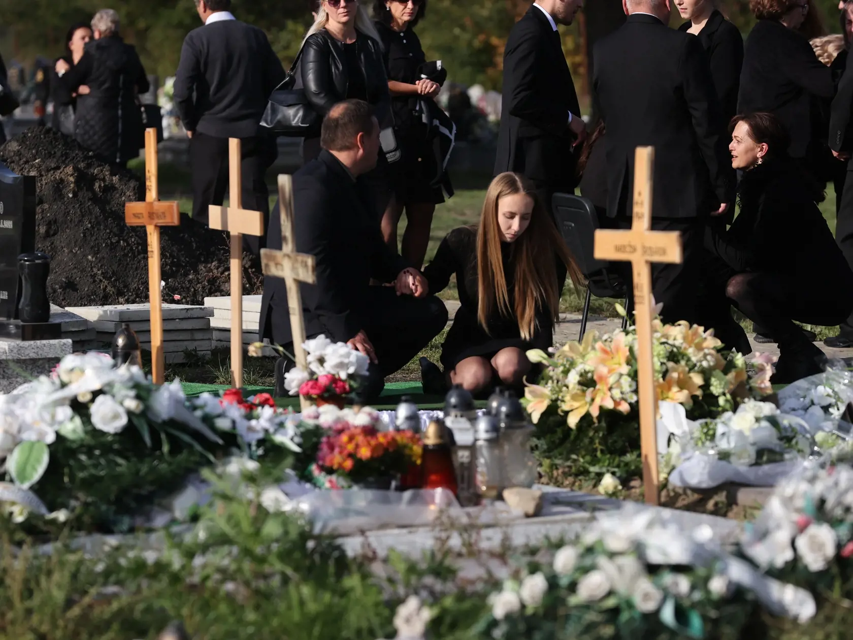 Pohreb Natálie Hamrákovej, ktorá zomrela pri nehode v Bratislave na Zochovej ulici. Tragédiu spôsobil Dušan Dědeček,  ktorý šoféroval pod vplyvom alkoholu. Okrem Natálie mala nehoda ďalšie štyri obete.