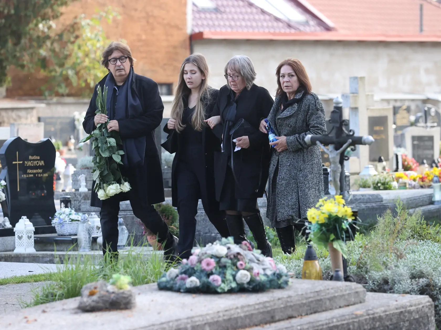 Pohreb Natálie Hamrákovej, ktorá zomrela pri nehode v Bratislave na Zochovej ulici. Tragédiu spôsobil Dušan Dědeček,  ktorý šoféroval pod vplyvom alkoholu. Okrem Natálie mala nehoda ďalšie štyri obete.
