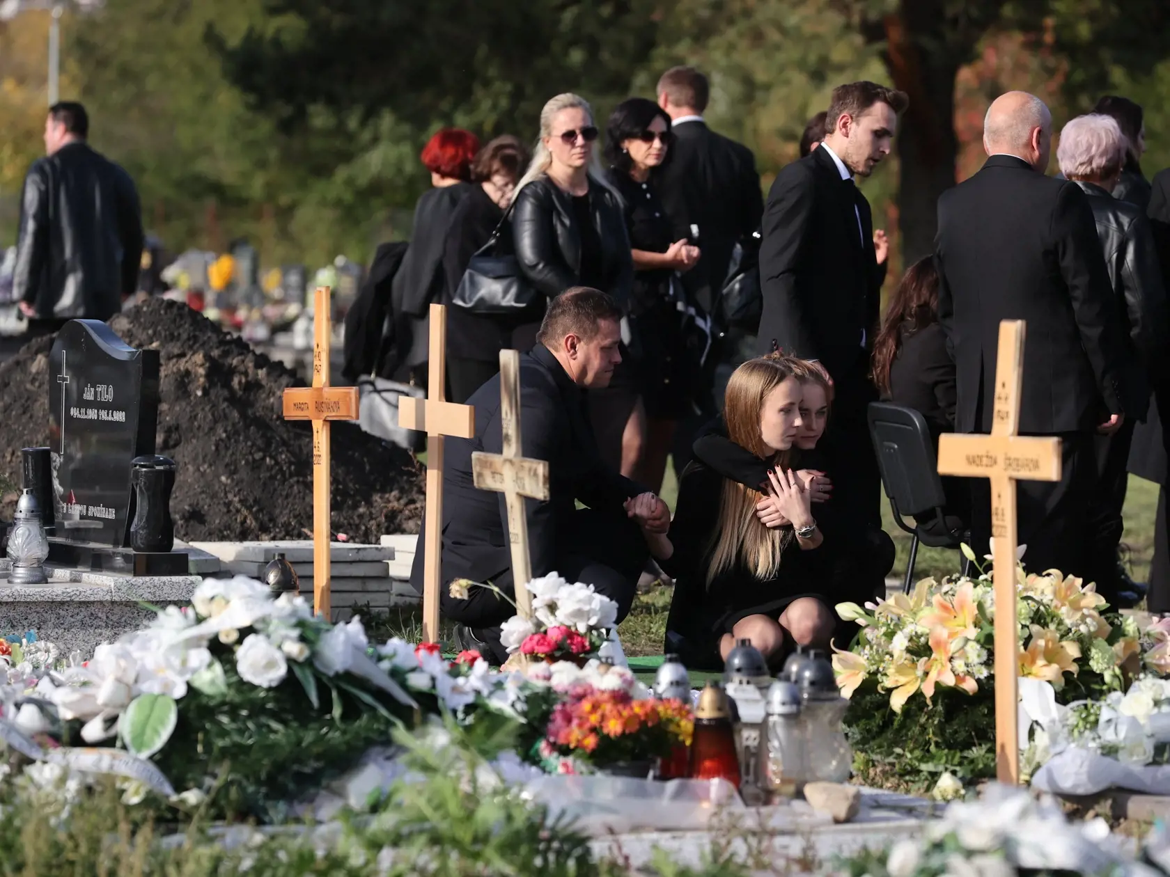 Pohreb Natálie Hamrákovej, ktorá zomrela pri nehode v Bratislave na Zochovej ulici. Tragédiu spôsobil Dušan Dědeček,  ktorý šoféroval pod vplyvom alkoholu. Okrem Natálie mala nehoda ďalšie štyri obete.