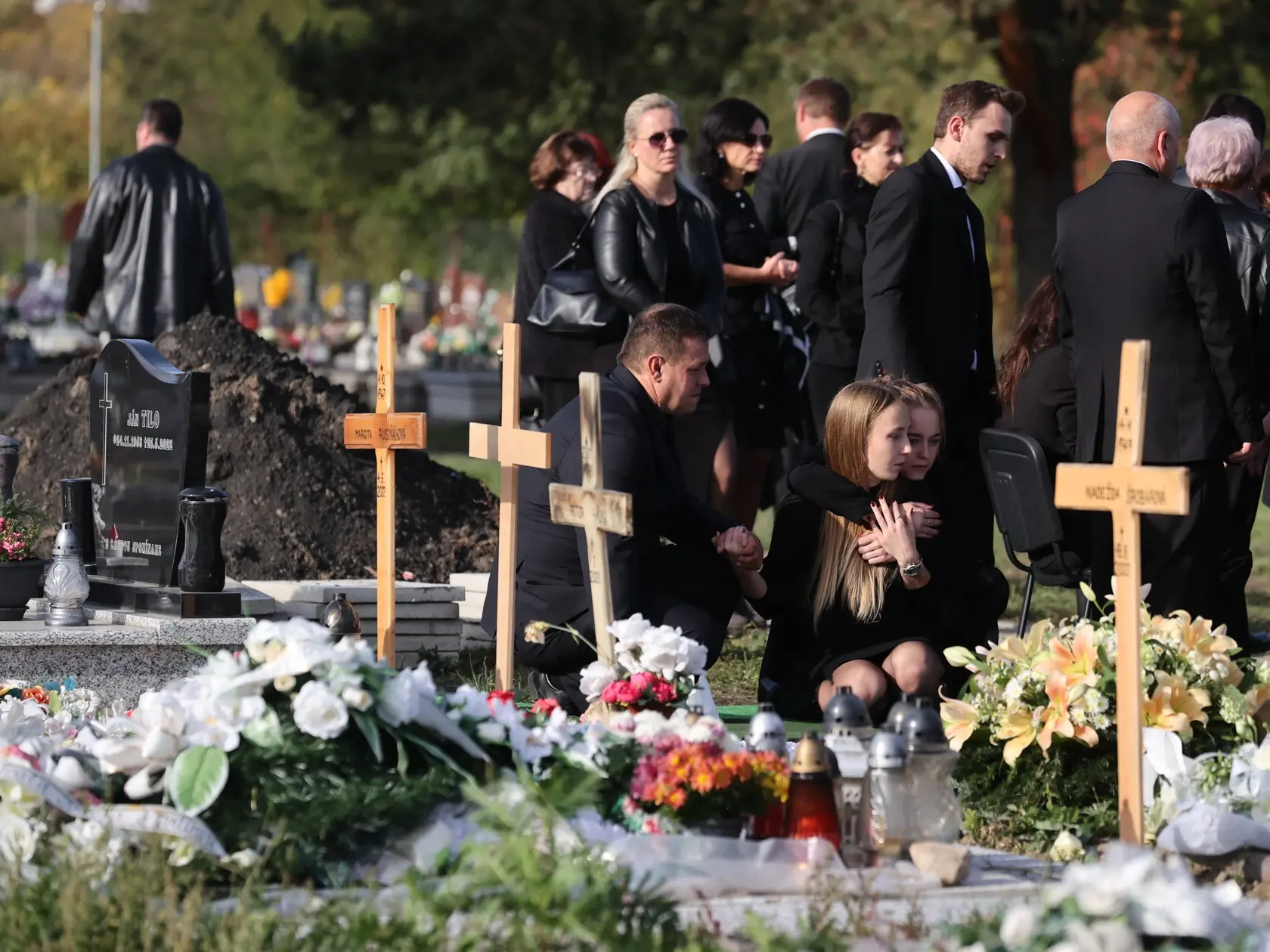 Pohreb Natálie Hamrákovej, ktorá zomrela pri nehode v Bratislave na Zochovej ulici. Tragédiu spôsobil Dušan Dědeček,  ktorý šoféroval pod vplyvom alkoholu. Okrem Natálie mala nehoda ďalšie štyri obete.