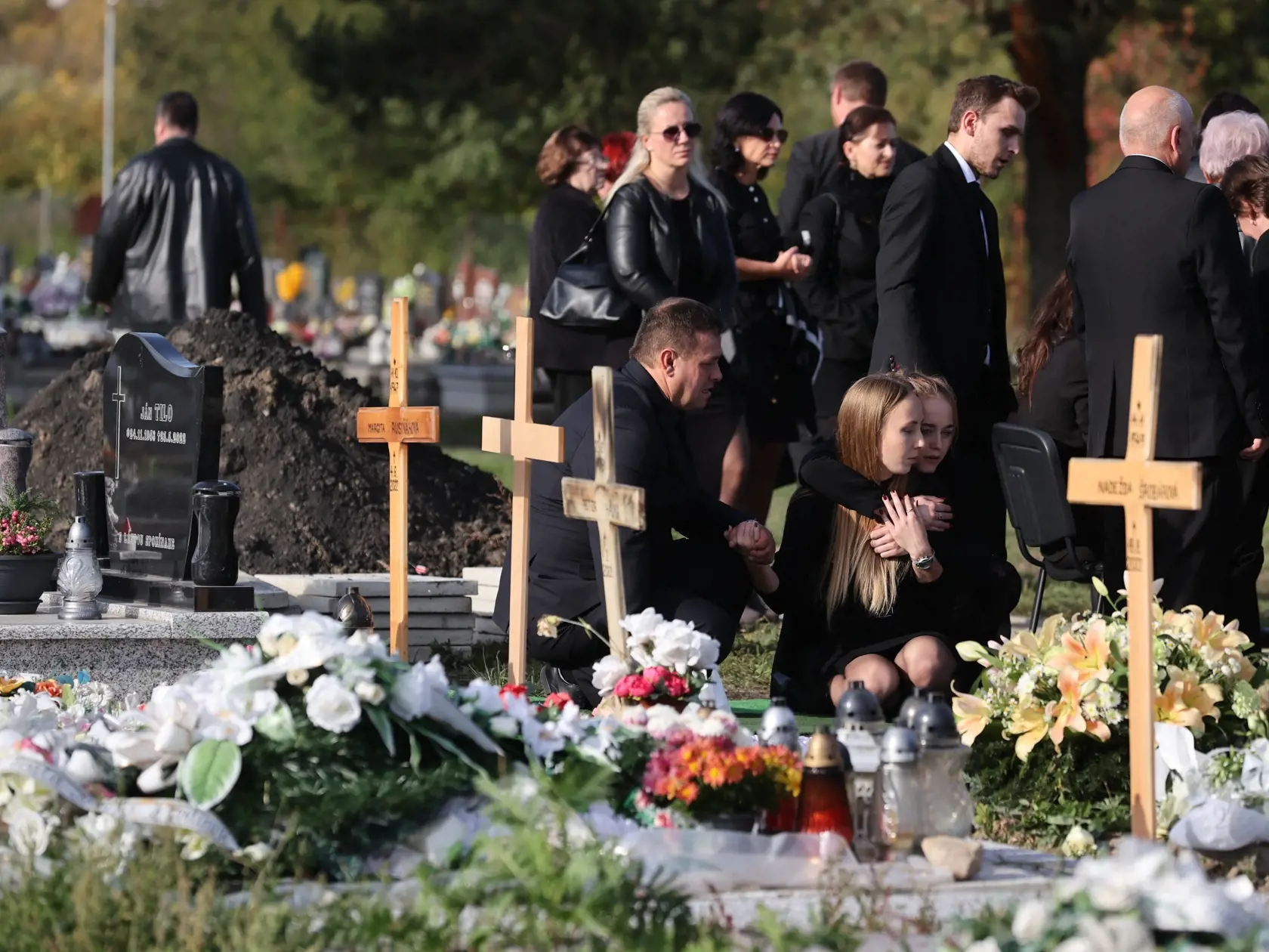 Pohreb Natálie Hamrákovej, ktorá zomrela pri nehode v Bratislave na Zochovej ulici. Tragédiu spôsobil Dušan Dědeček,  ktorý šoféroval pod vplyvom alkoholu. Okrem Natálie mala nehoda ďalšie štyri obete.