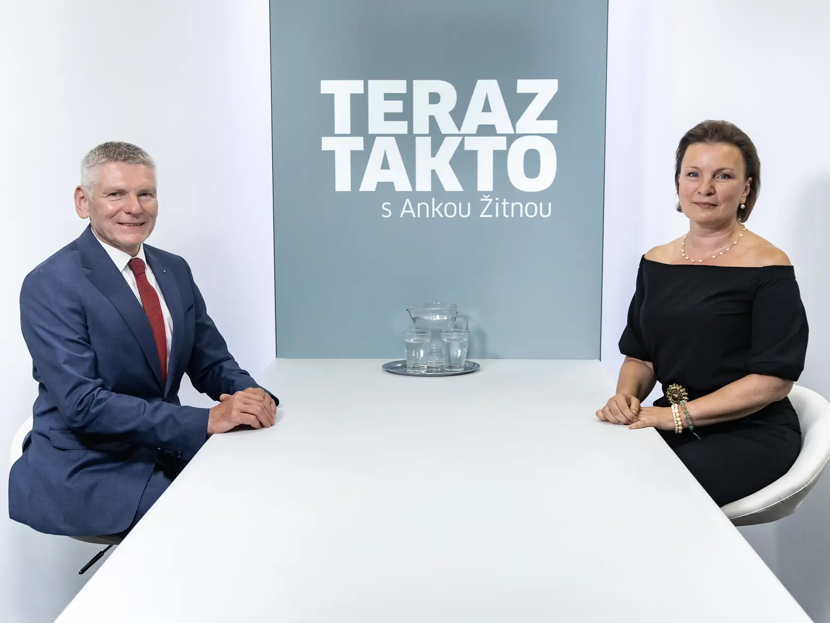 Diskusná relácia “Teraz takto s Ankou Žitnou”: Hosťom bol TERAZ TAKTO s Ankou Žitnou: Hosťom bol prezident Asociácie obranného a bezpečnostného priemyslu Českej republiky Jiří Hynek.