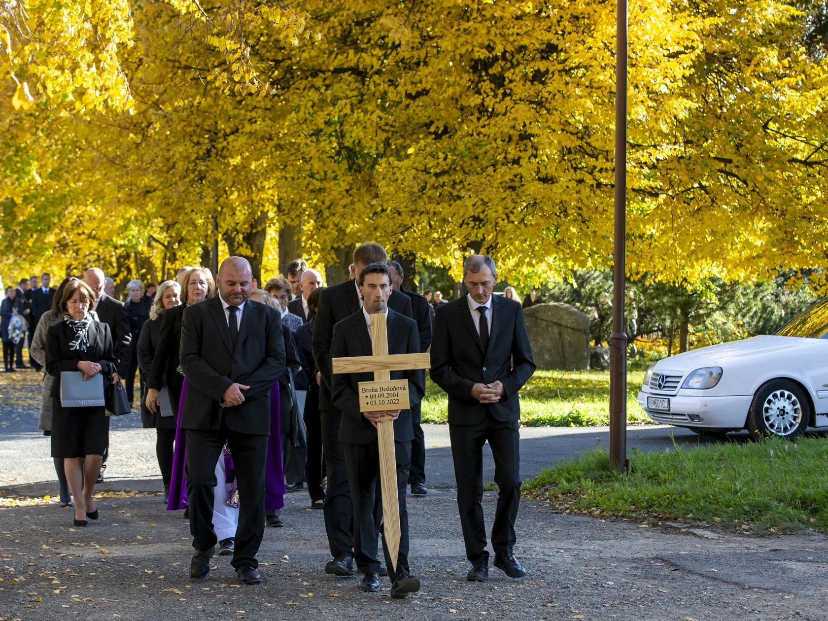 V Poprade sa konala posledná rozlúčka s Broňou Božoňovou, ktorá prišla o svoj život pri tragickej nehode na Zochovej ulici v Bratislave.