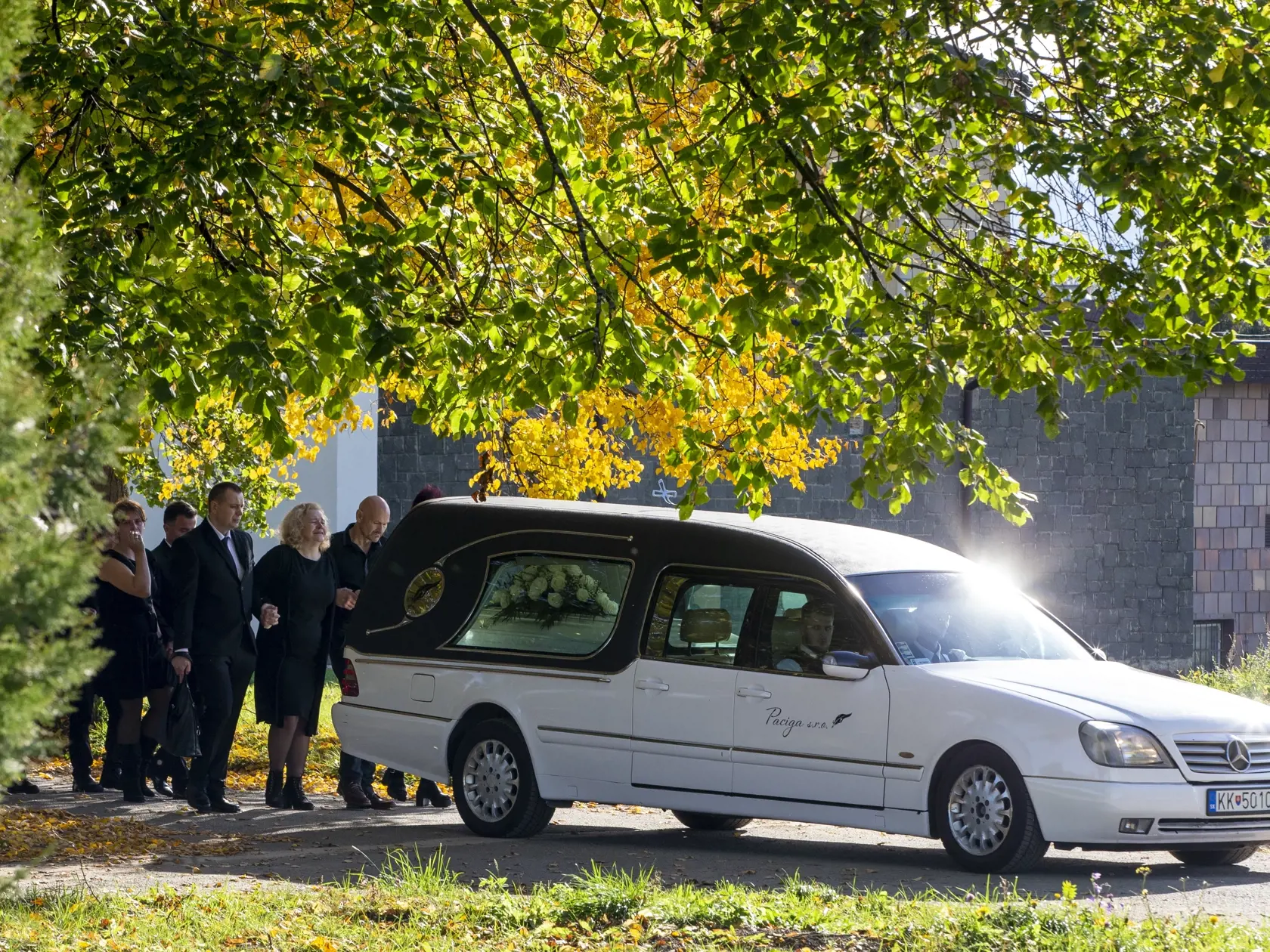 V Poprade sa konala posledná rozlúčka s Broňou Božoňovou, ktorá prišla o svoj život pri tragickej nehode na Zochovej ulici v Bratislave.
