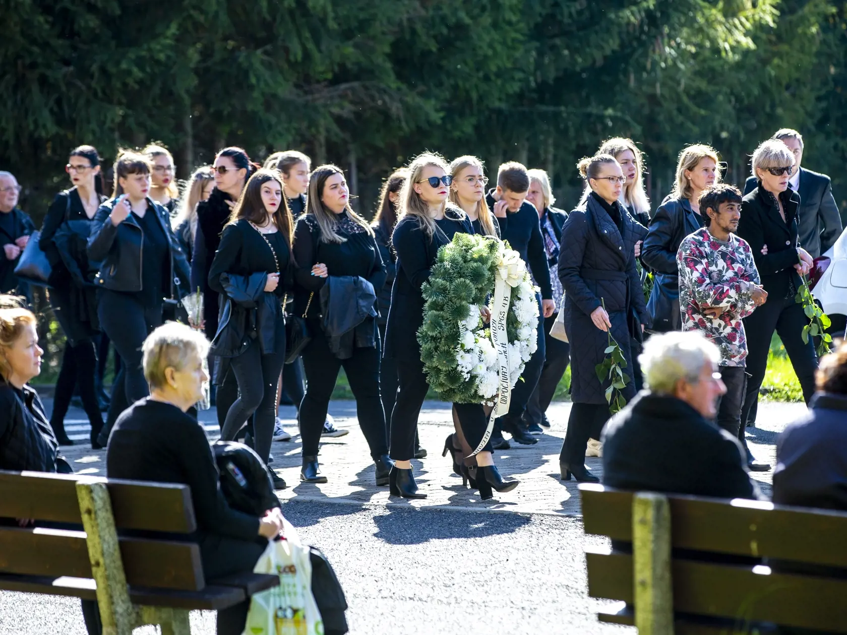 V Poprade sa konala posledná rozlúčka s Broňou Božoňovou, ktorá prišla o svoj život pri tragickej nehode na Zochovej ulici v Bratislave.