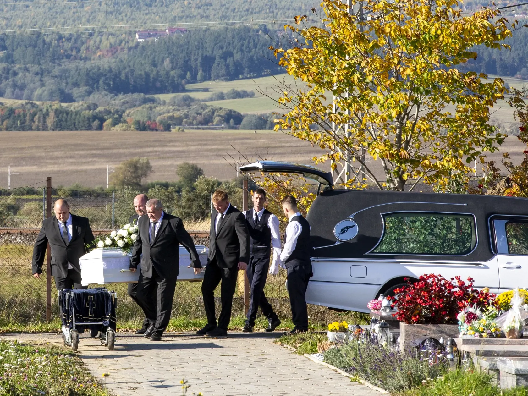 V Poprade sa konala posledná rozlúčka s Broňou Božoňovou, ktorá prišla o svoj život pri tragickej nehode na Zochovej ulici v Bratislave.