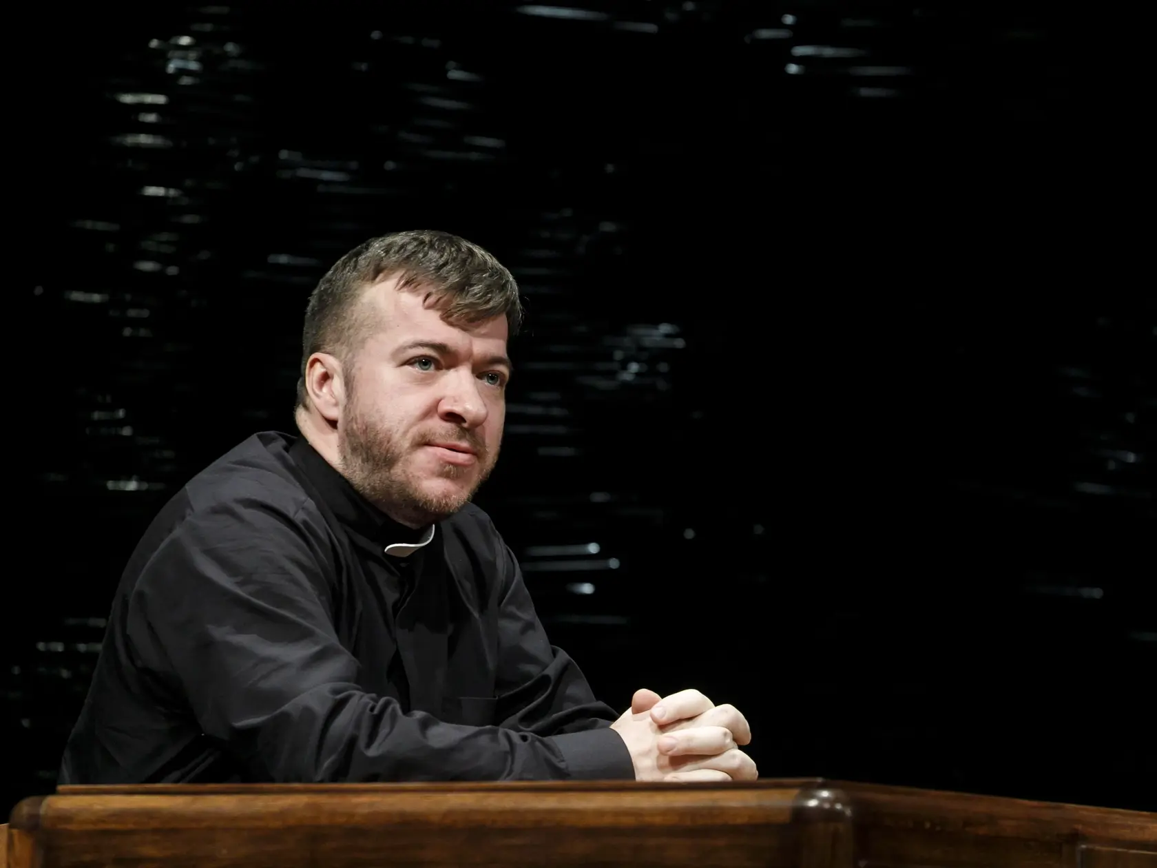 Martin Madej sa stal asistentom poslanca Branislava Vanča z PS. Vieme, koľko zarobí.