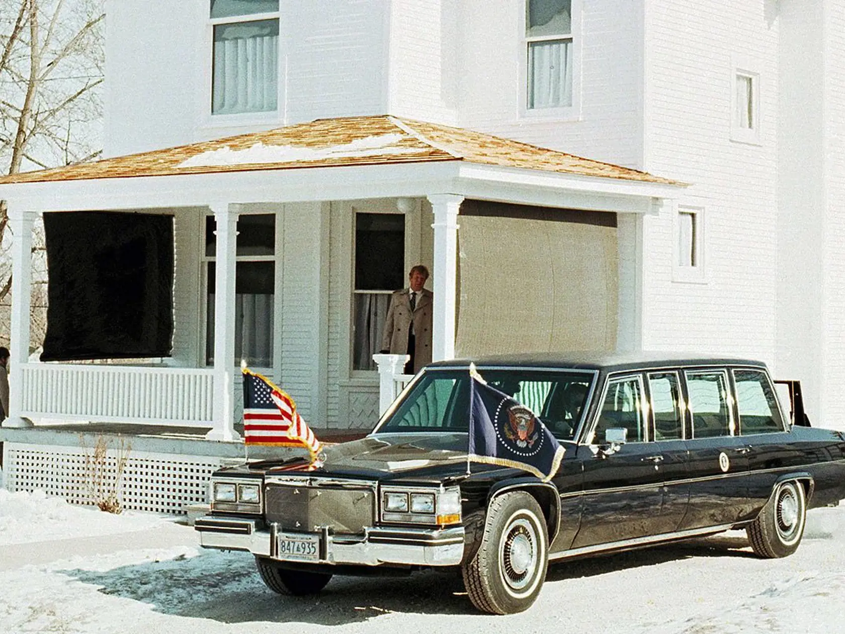 V roku 1983 rozšíril prezidentský autopark tento Cadillac Fleetwood so zvýšenoou strechou. Jeden exemplár použil aj Clint Eastwood vo svojom filme In the Line of Fire