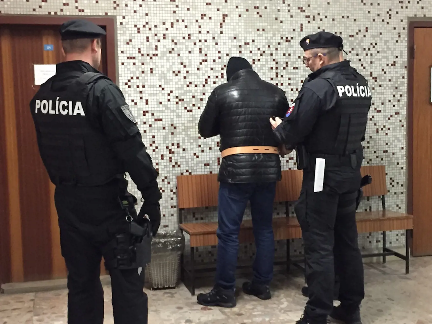 O vzatí obvineného Vladimíra (57) do väzby rozhodoval košický okresný súd. 