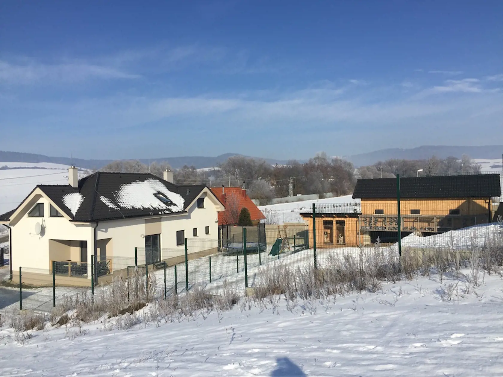 Bývalé bydlisko hlavného podozrivého, kde žil v čase svojho zadržania.