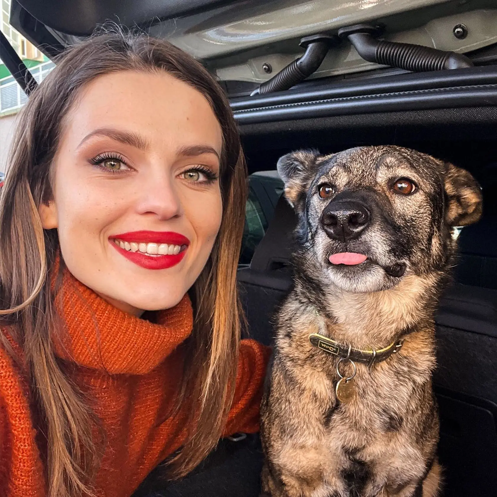 Maca Zábranská si psíka adoptovala.