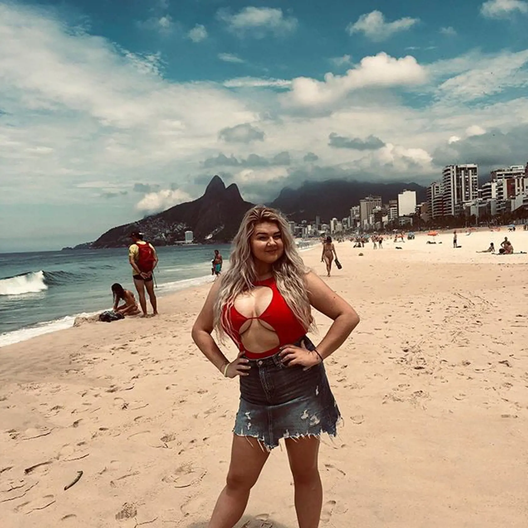 Eva „Evelyn Kramerová (30) sa pochválila dych vyrážajúcou fotkou z Brazílie.