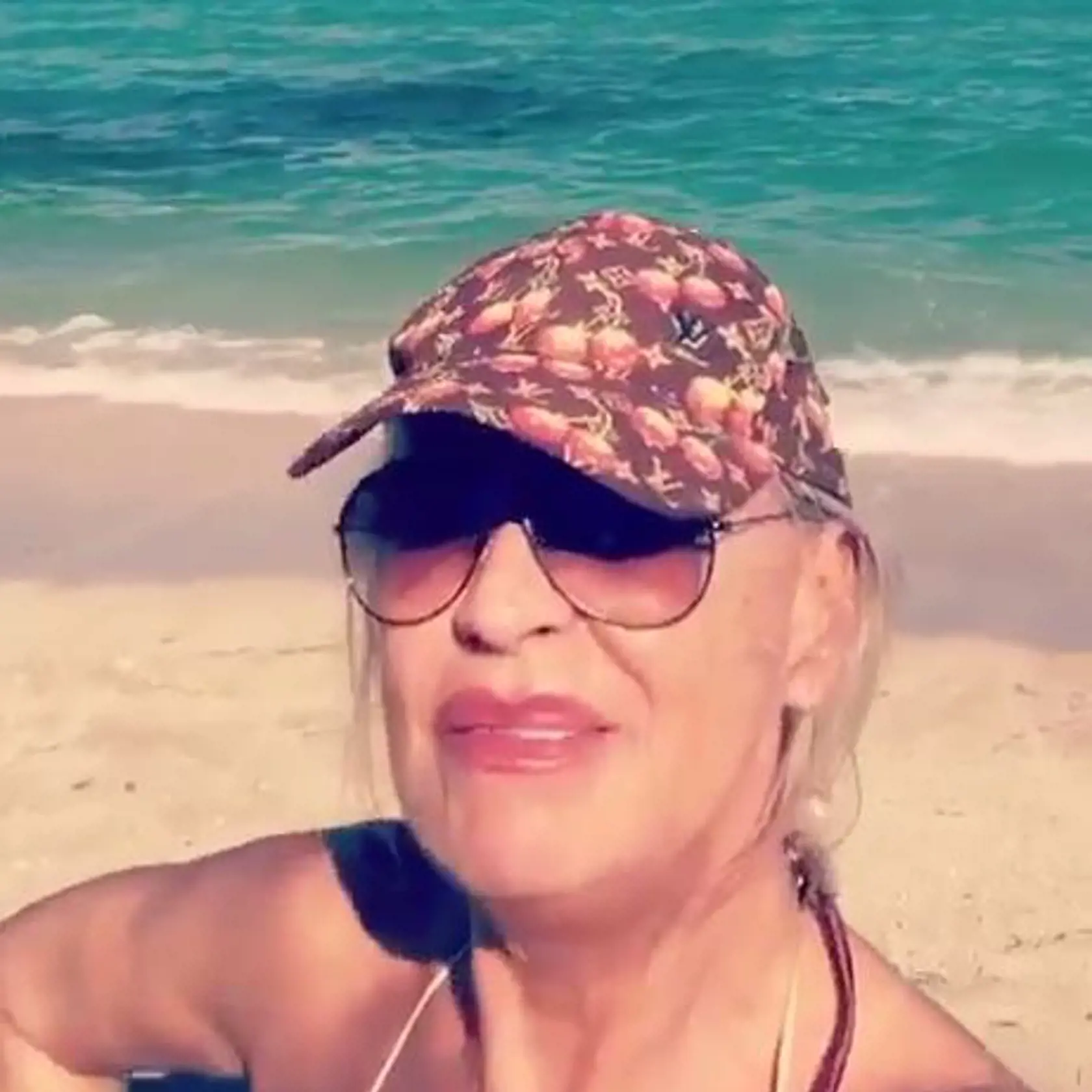 Eva Máziková reportovala aj to, ako osamelo sa cítia na vyľudnenej pláži v Miami.