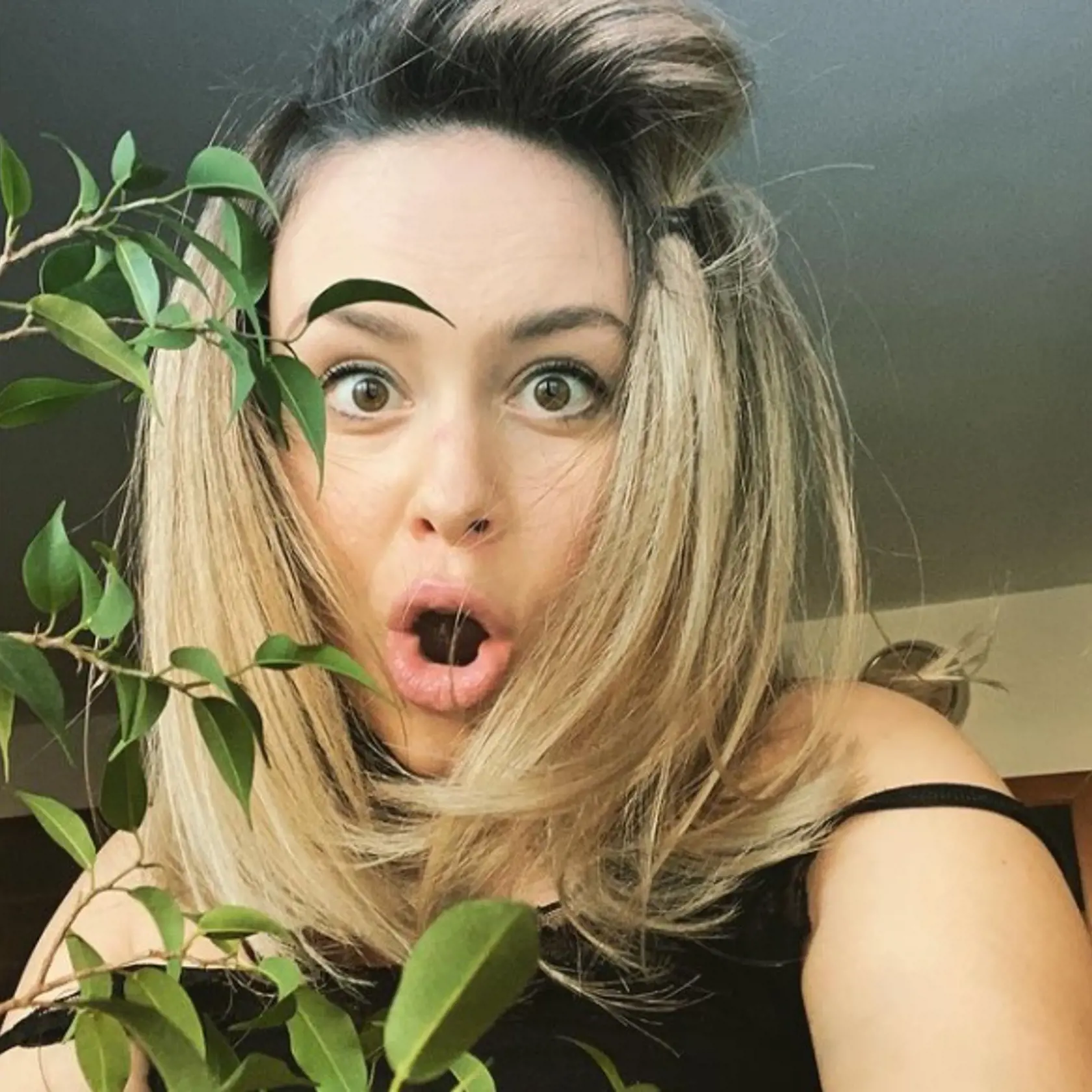Z Dominiky Kavaschovej je blondína! WOW!