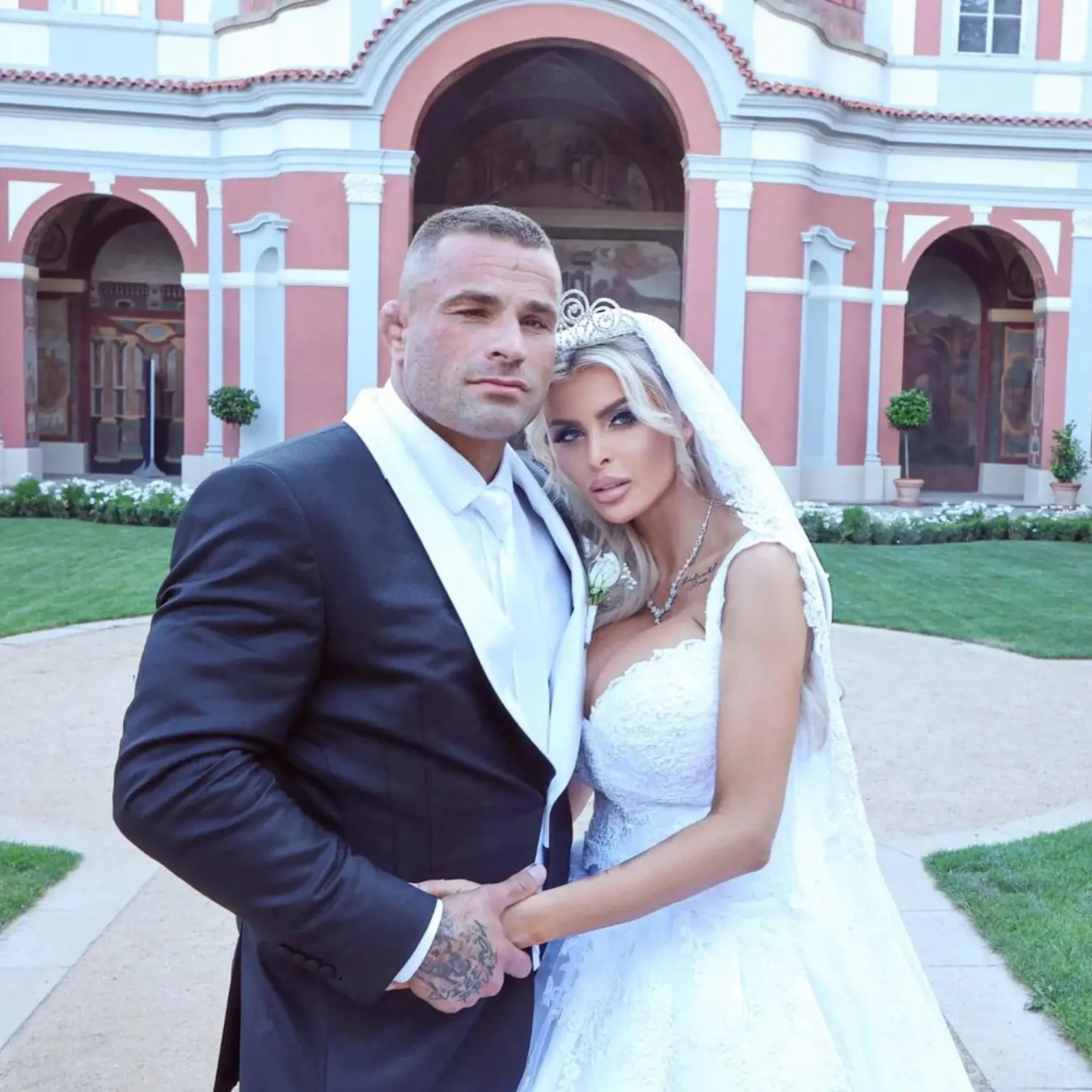 Karlos Vémola a Lela Ceterová