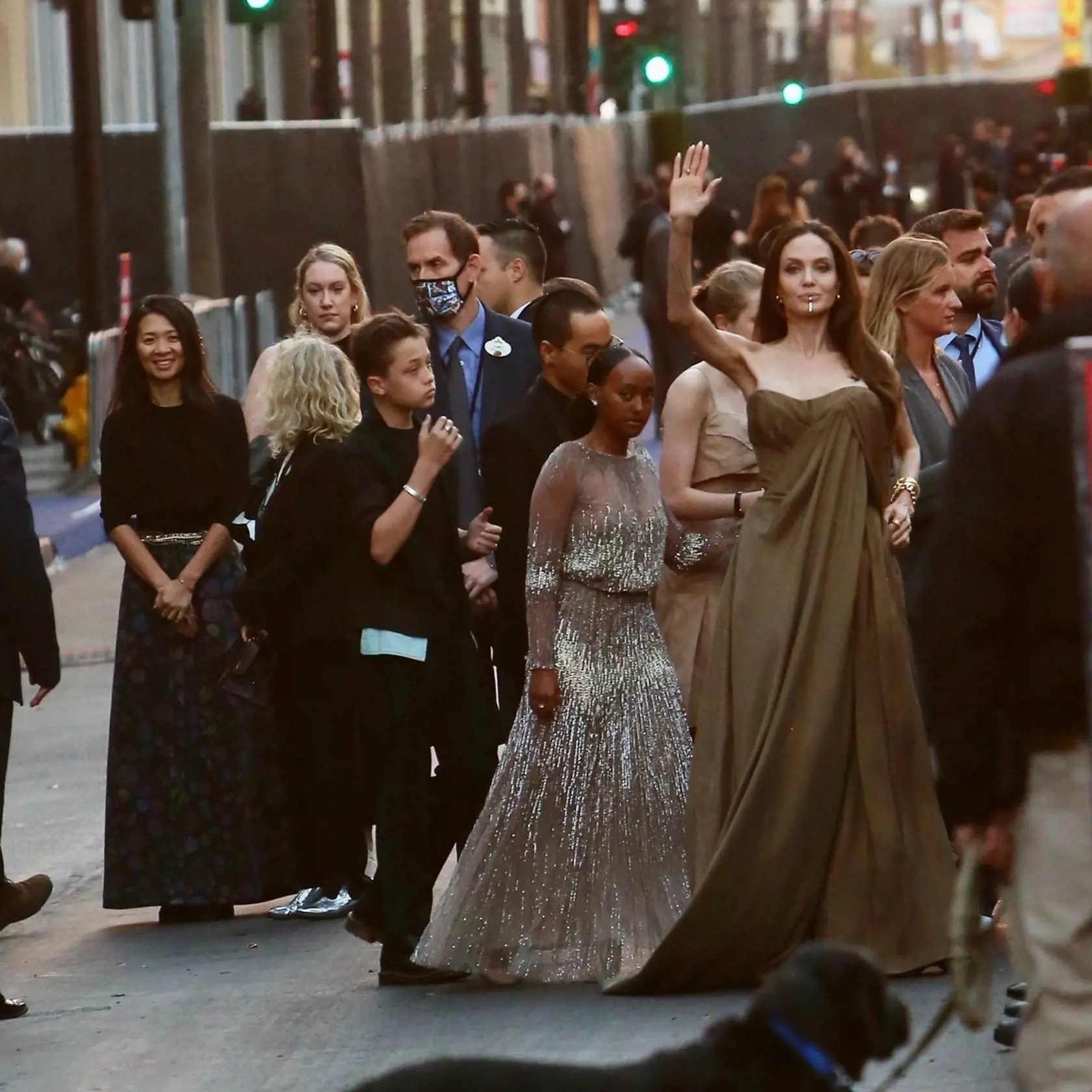 Angelina Jolie vzala na premiéru aj svoje ratolesti.