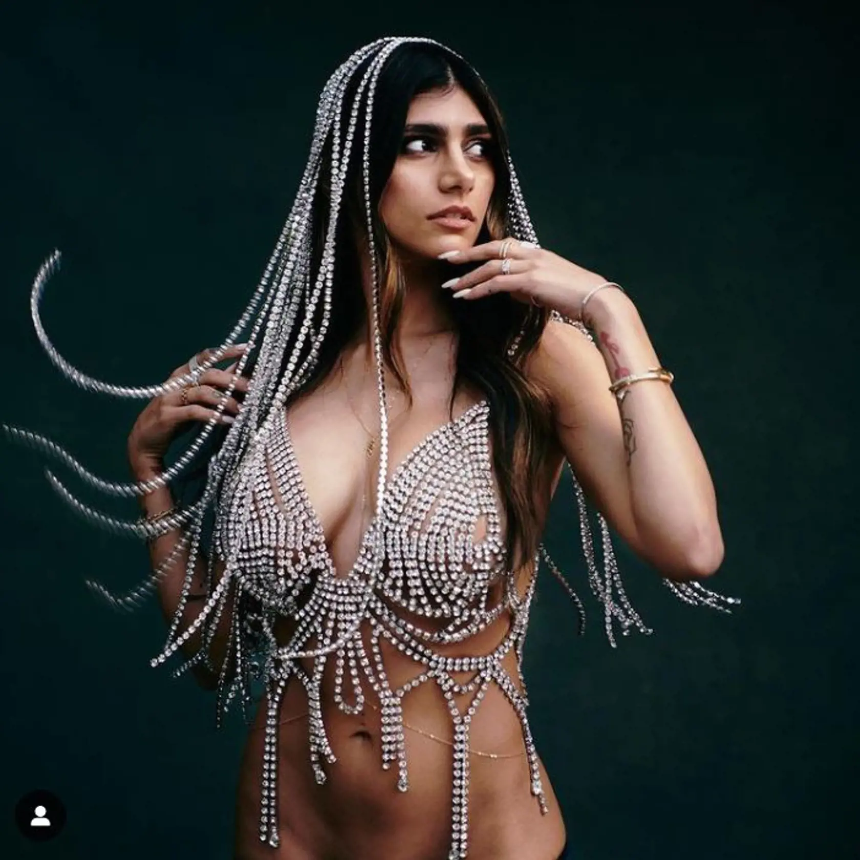 2. miesto Mia Khalifa: Napriek tomu, že porno už nenakrúca, popularite sa jej videá tešia dodnes. Na druhom mieste skončila u Slovákov slávna krásavica Mia Khalifa.