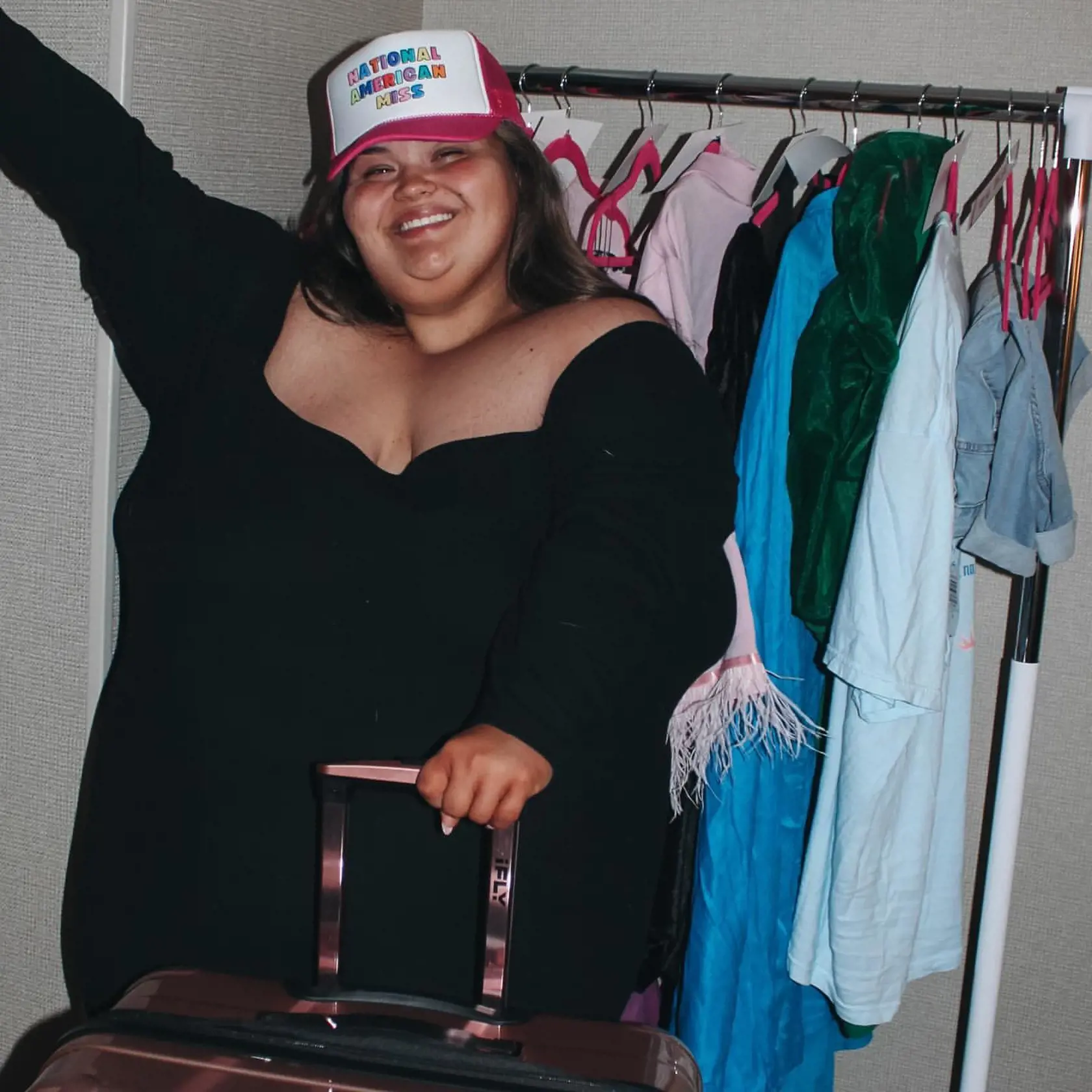 Novou miss v americkom štáte Alabama sa stala kráska, ktorú by asi nik nečakal. Sara Miliken (23) má totiž od „ideálnych“ mier ďaleko. Je morbídne obézna.