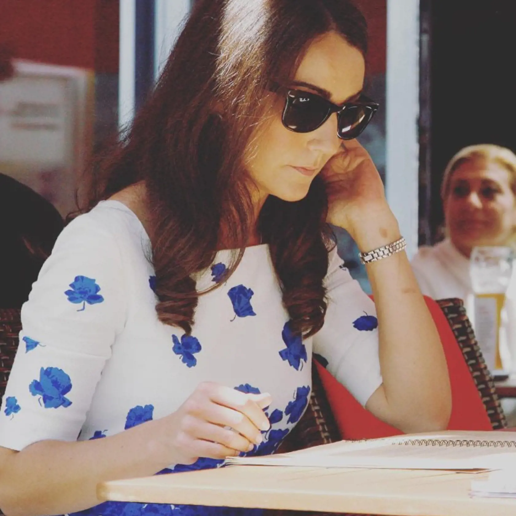 Dvojníčkou princeznej Kate je bývalá čašníčka Heidi Agan. Už od roku 2011, kedy poslala svoje fotografie do agentúry, pracuje ako profesionálna Kate.