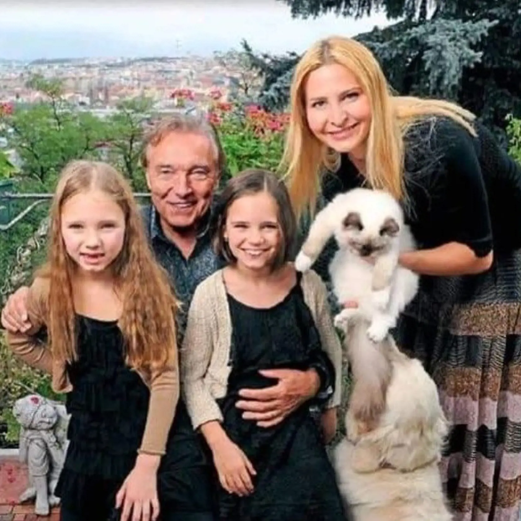 Rodinka pri fotení pre nemecké médiá.