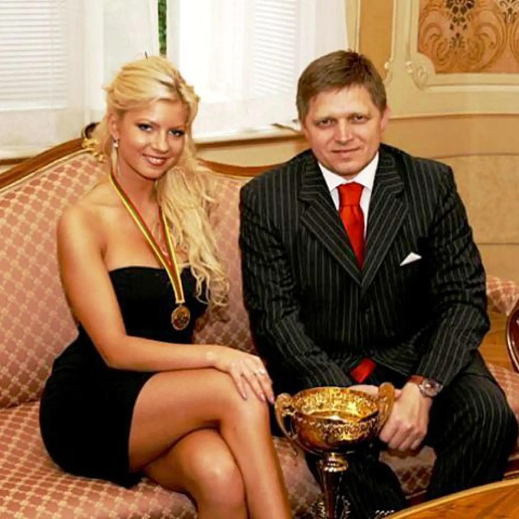 Premiér Robert Fico a fitneska Eva Martinková na jedno z ich oficiálnych stretnutí.