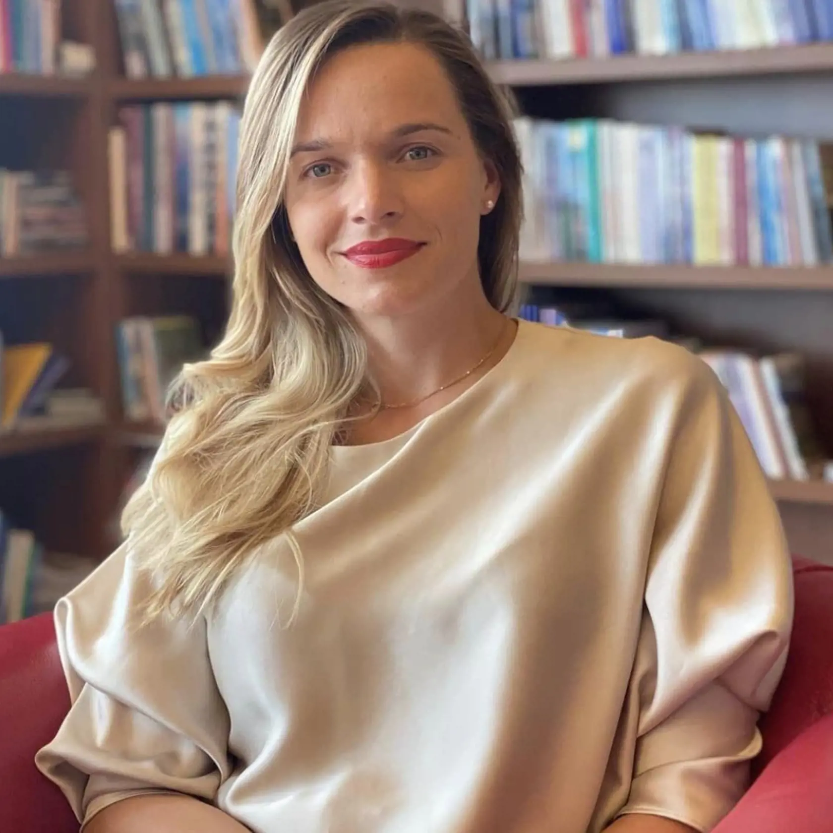 Členka zákonodarného zboru, niekdajšia semifinalistka juniorského turnaja vo Wimbledone Romana Tabák ašpiruje na post starostky bratislavského Starého Mesta.