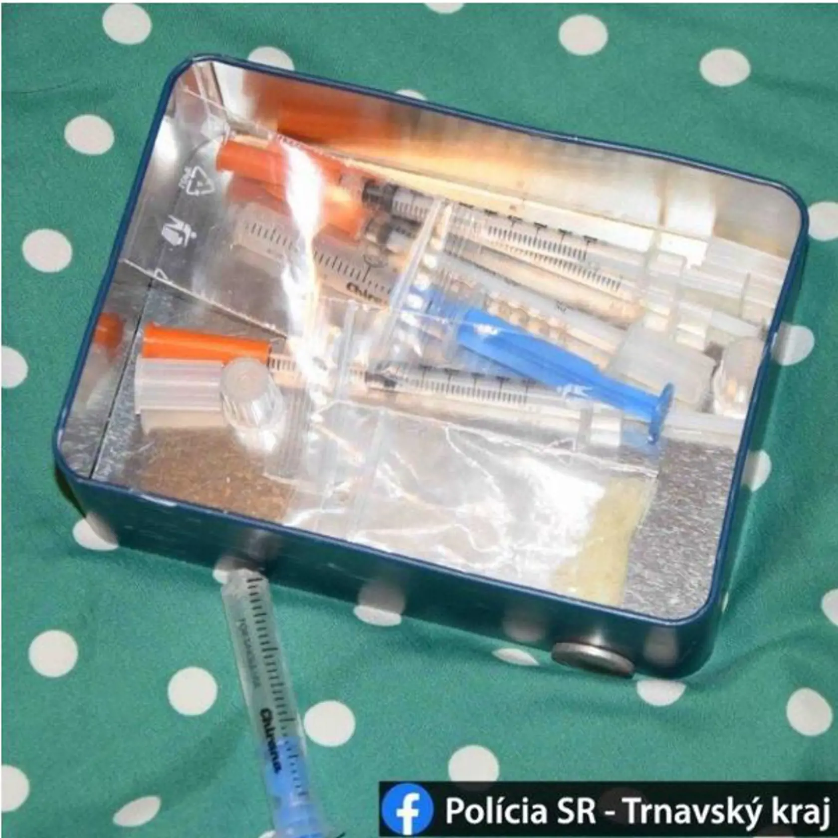 Polícia v Trnavskom kraji obvinila za uplynulý týždeň päť osôb zo závažnej drogovej trestnej činnosti.