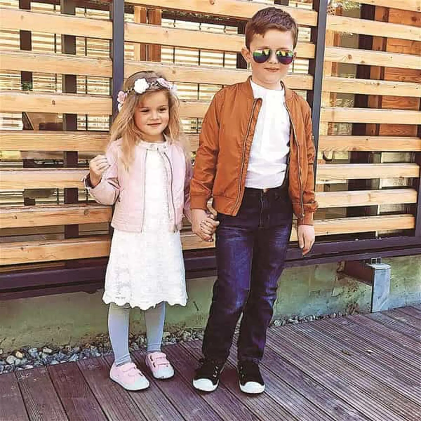 Deti Zoe (6) a Hugo (8).