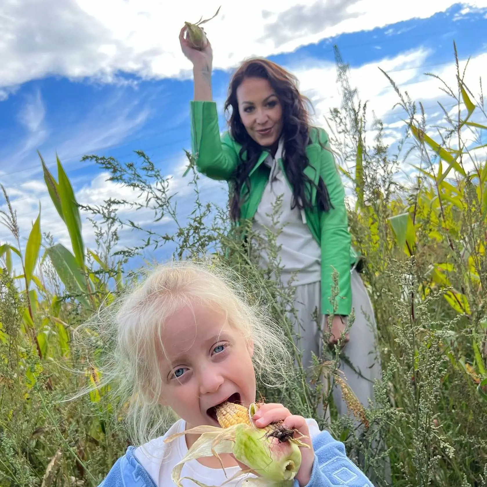 Mia Prachařová, Agáta Hanychová