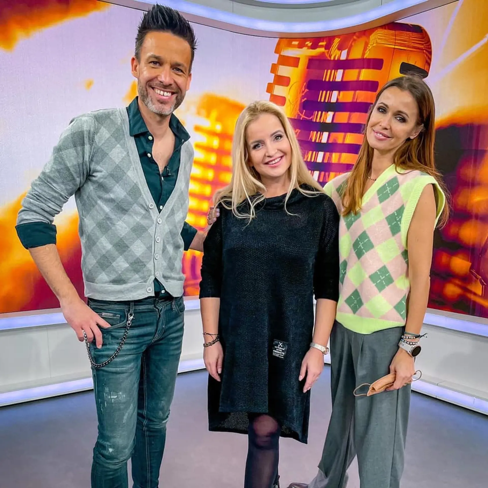Divákom sa nepáči, keď neustále nosí o pár čísiel väčšie outfity. Lenka sa však v oversize veciach cíti pohodlne.