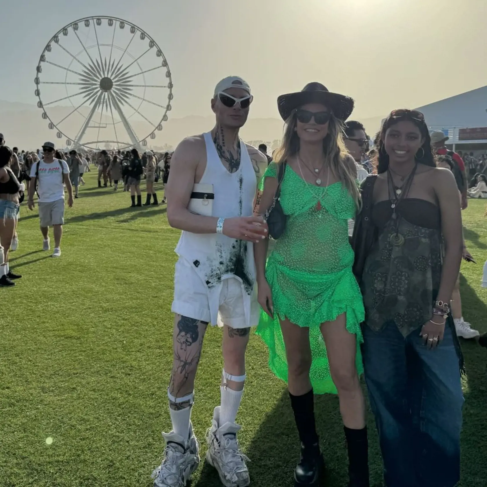Prišla aj nemecká topmodelka Heidi Klum Sprevádzal ju švajčiarsky "anti-fashion" dizajnér Yannik Zamboni a najmladšia dcéra Lou.