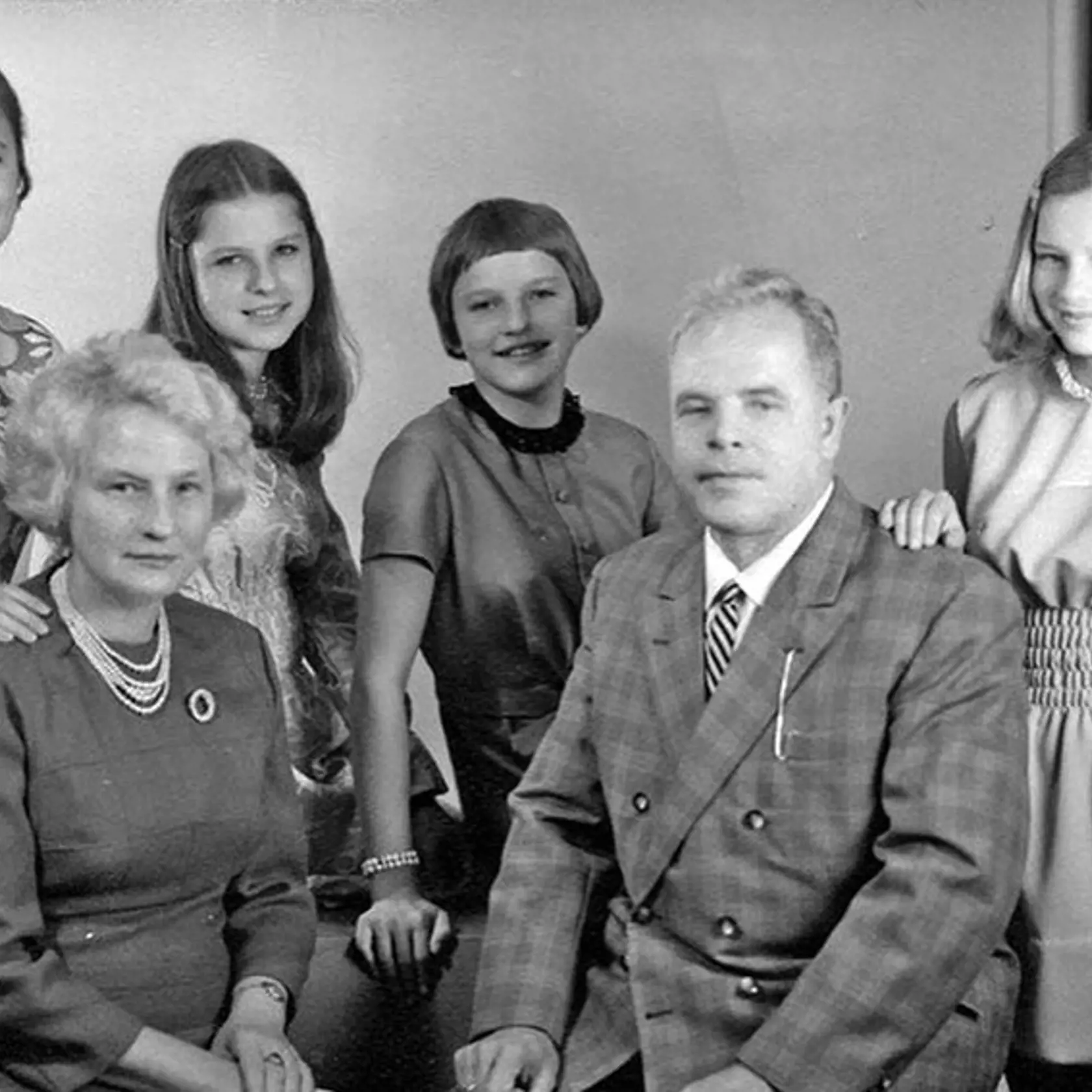 Aneliene Michel s rodinou v čase, keď bola ešte zdravá