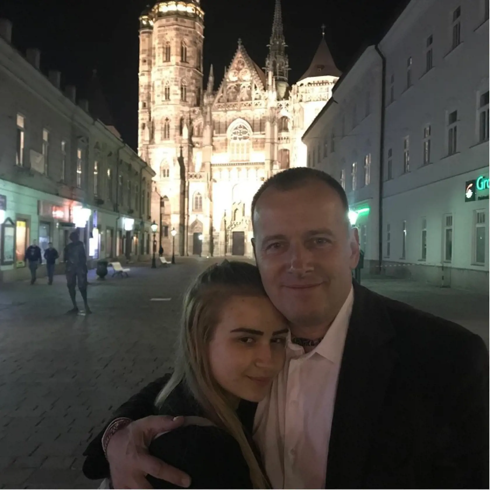 Matka niekdajšia náhradníčka v súťaži krásy Ivana Barnová, dcéra Natália: Keď má Kollár cestu do Košíc, môže tam navštíviť aj svoju dcéru, ktorá tam žije. Narodila sa v ten istý rok ako Saška. Mediálne sa neprezentuje.