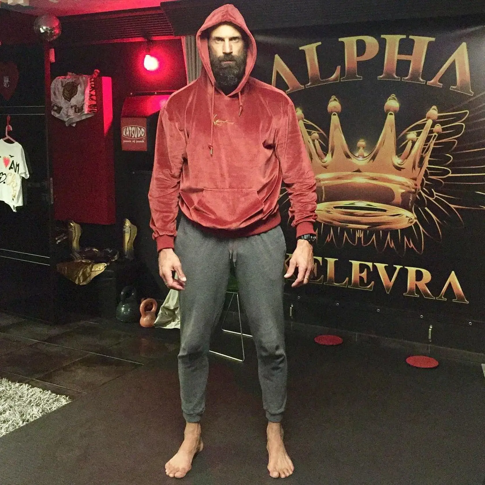 Matej Jurkovič poriadne zmenil imidž. Dnes pripomína viac Robinsona než Herkulesa.