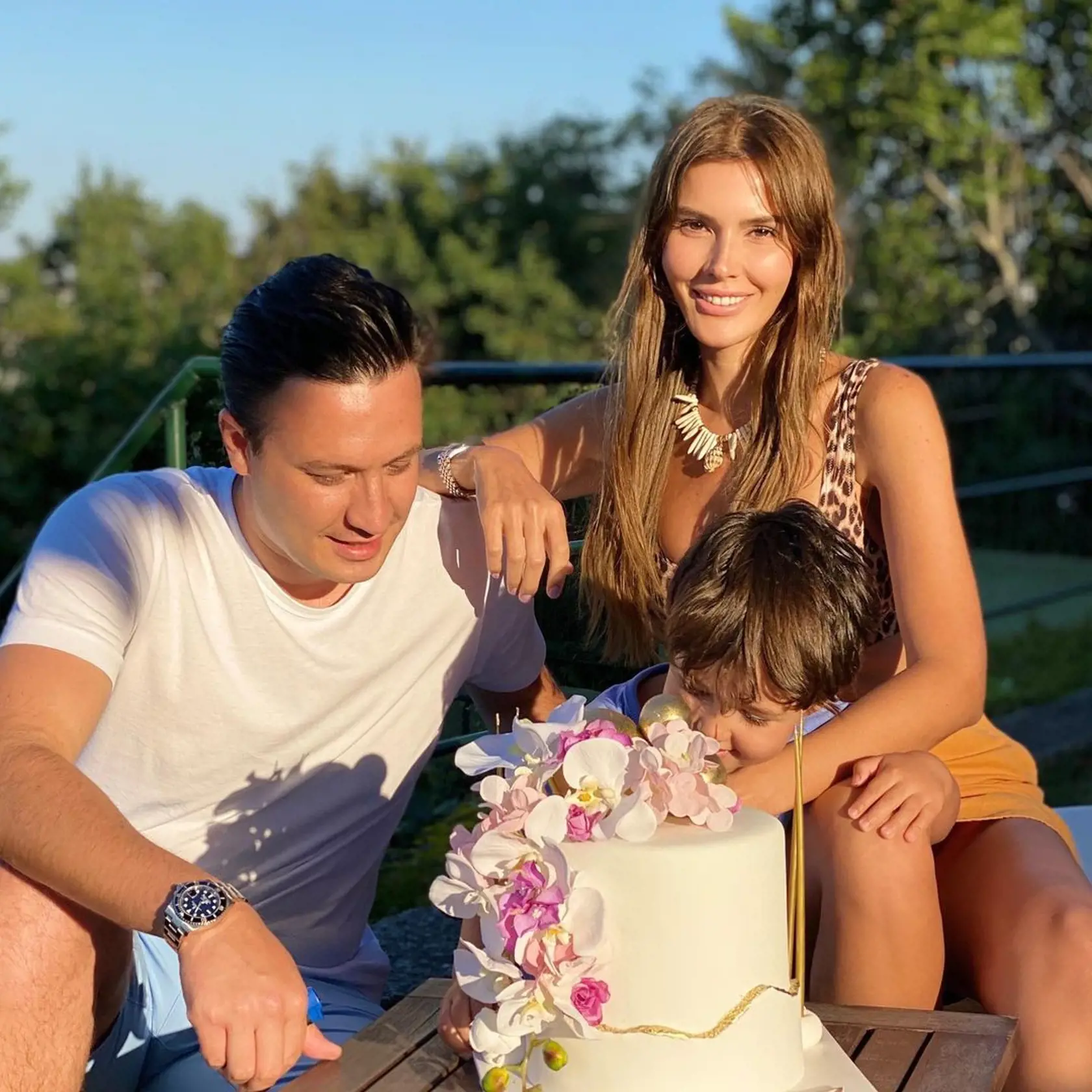 Hatice Şendil s rodinou