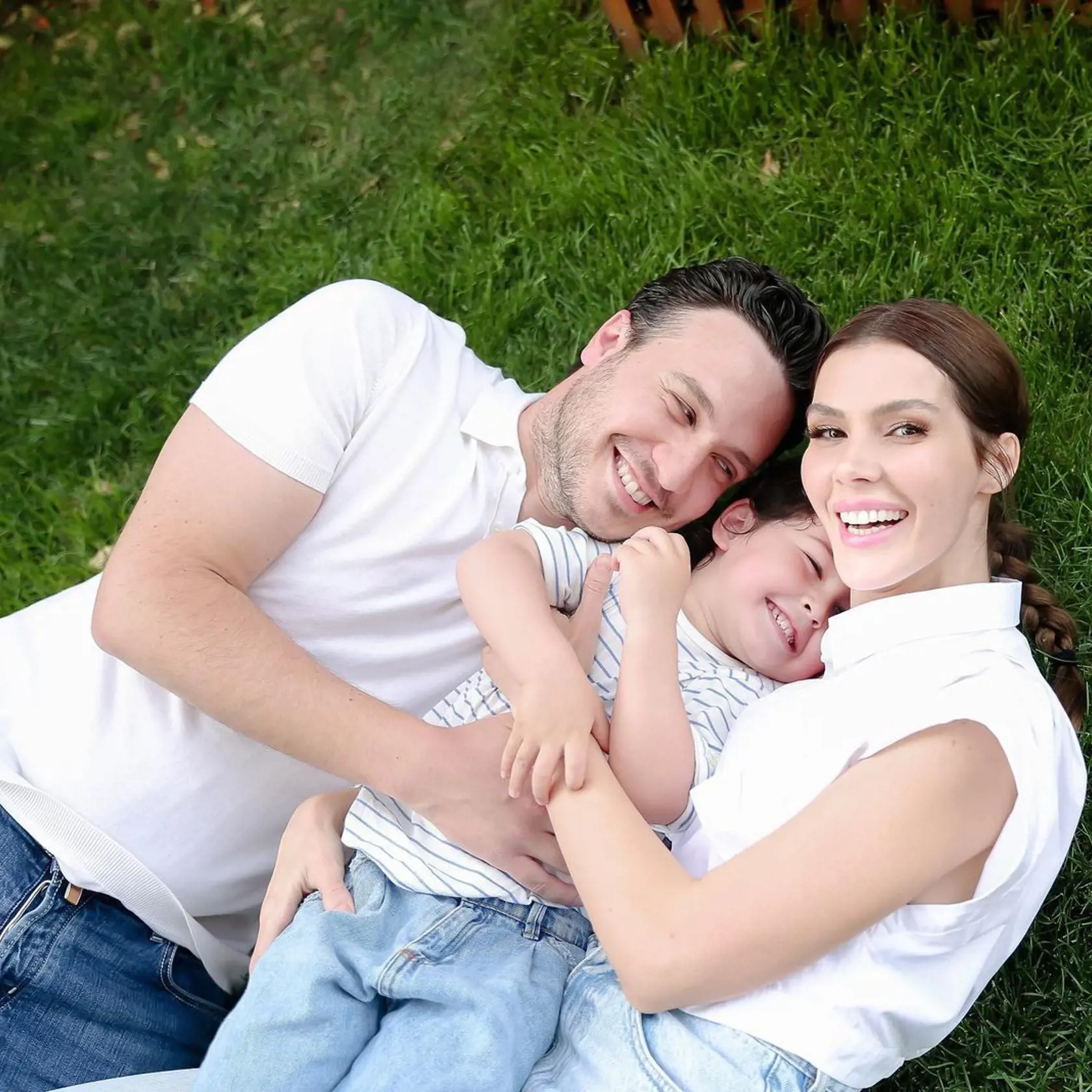 Hatice Şendil s rodinou