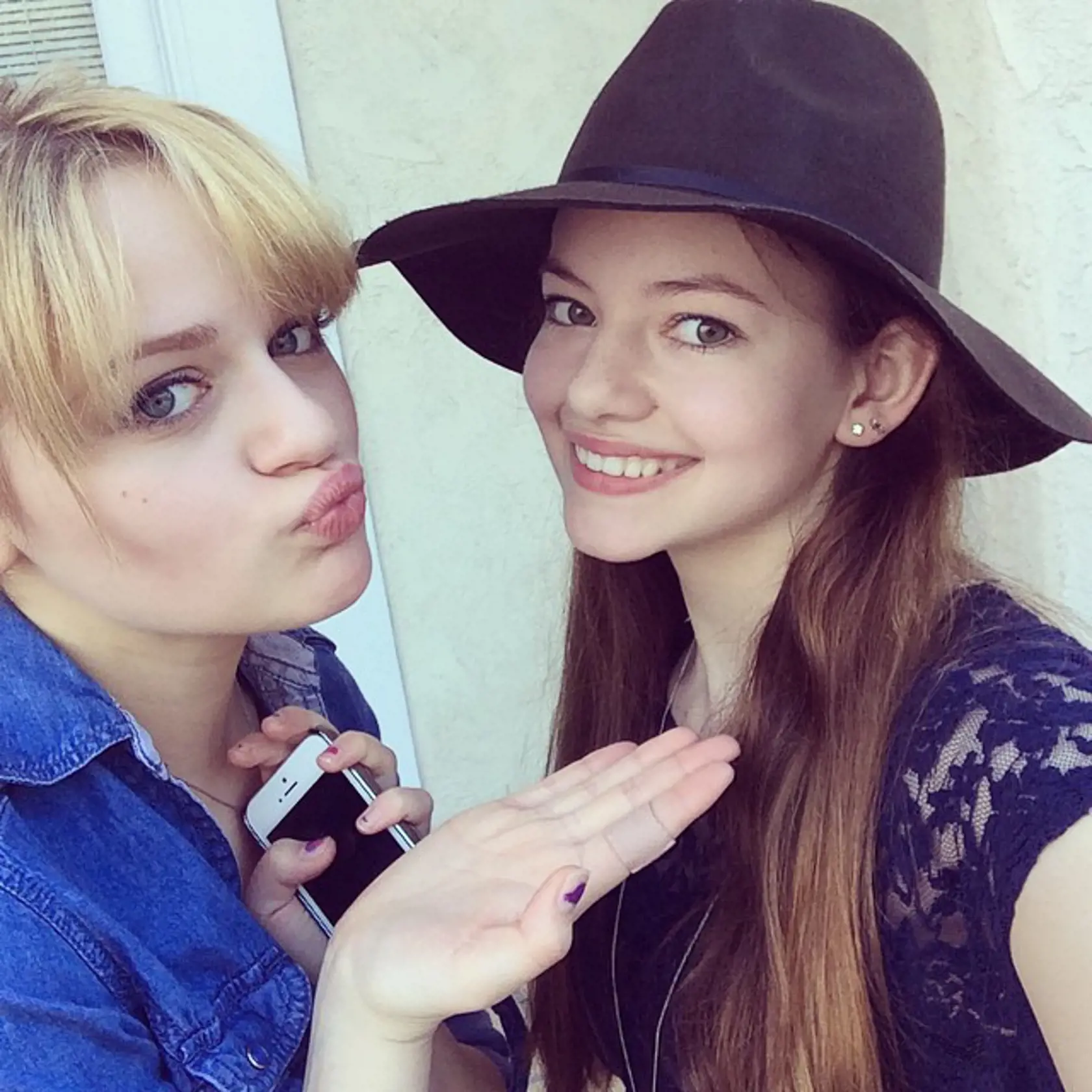 Renesmee alias Mackenzie je kamarátkou s herečkou Joey King
