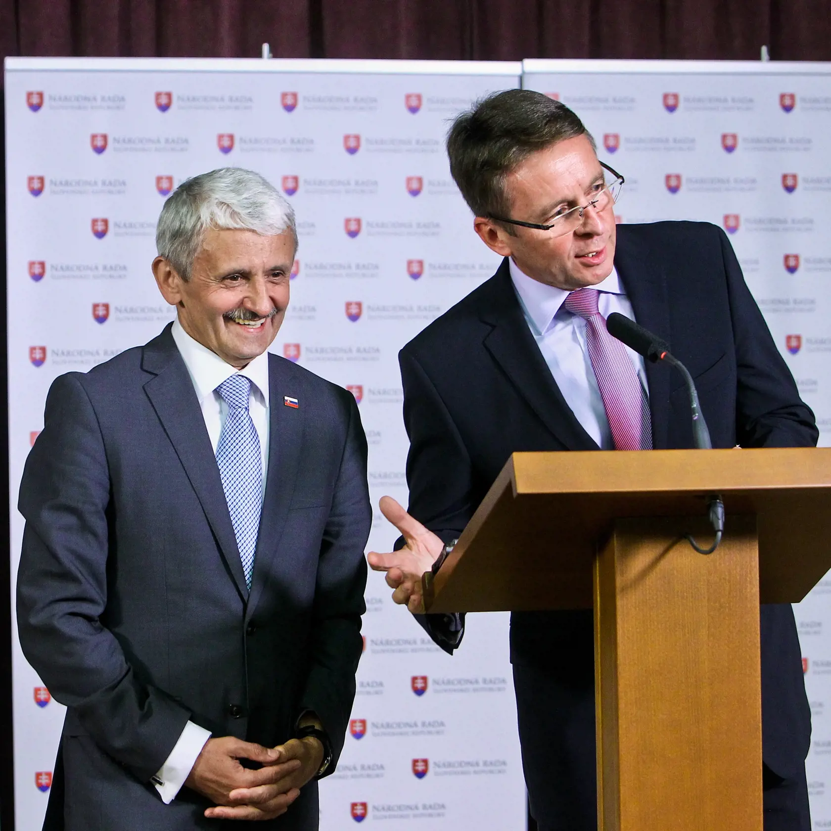 Mikuláš Dzurinda a Ivan Mikloš boli kedysi nerozlučná dvojica. Prvý bol v rokoch 1998 premiérom a druhý ministrom financií.