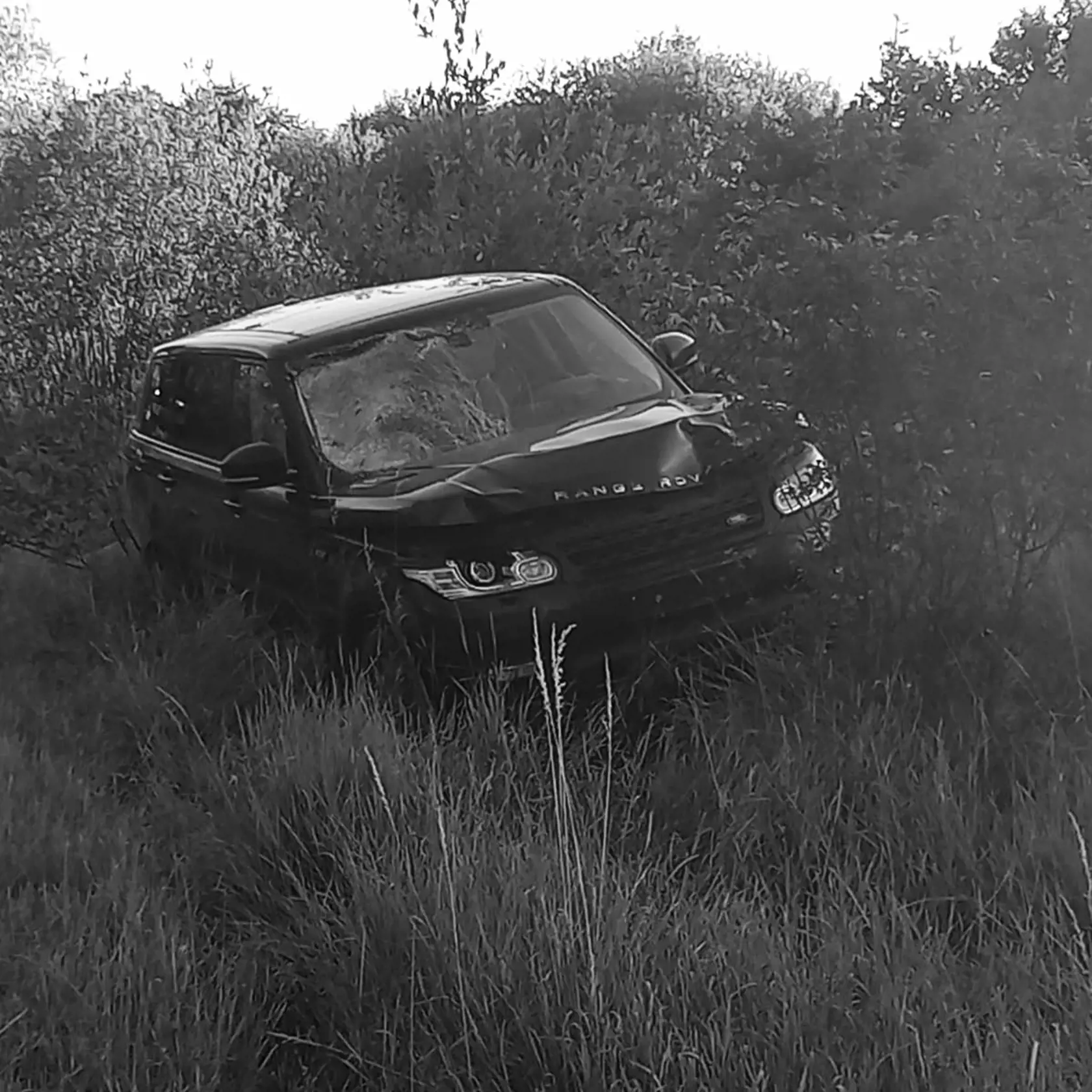 Polícia zverejnila fotografie z tragickej nehody, pri ktorej zomreli dvaja cyklisti - hasiči.