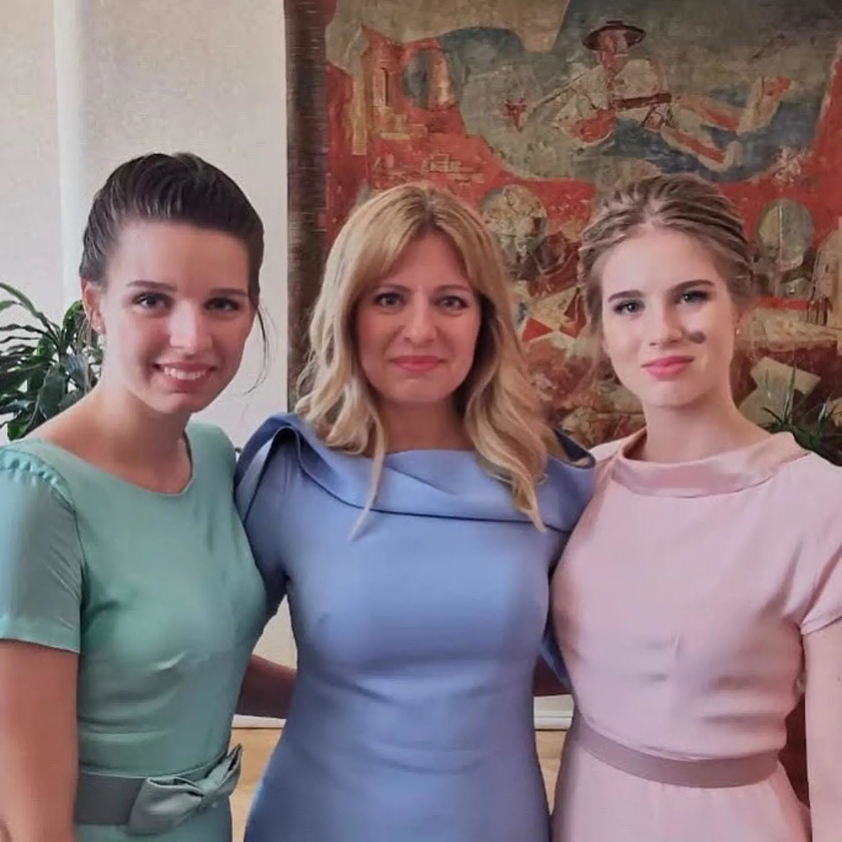 Prezidentka Zuzana Čaputová s dcérami Emmou a Leou.